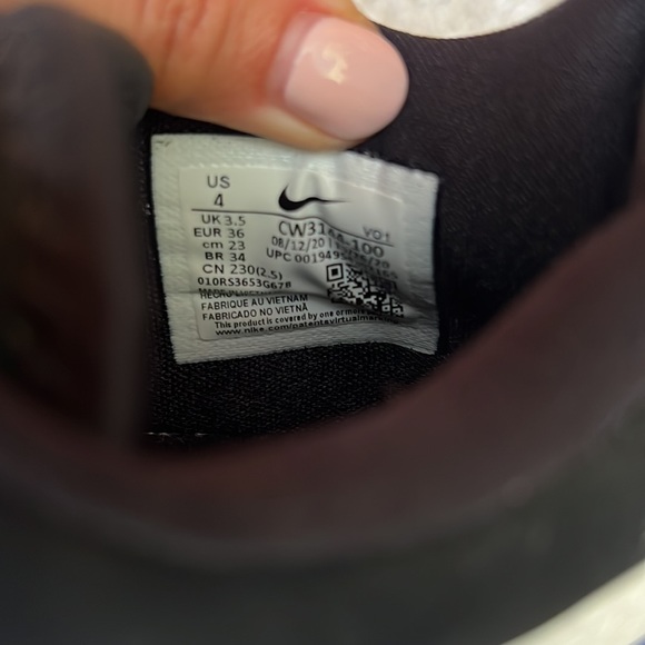 Nike PG5 size 4 - Picture 3 of 5